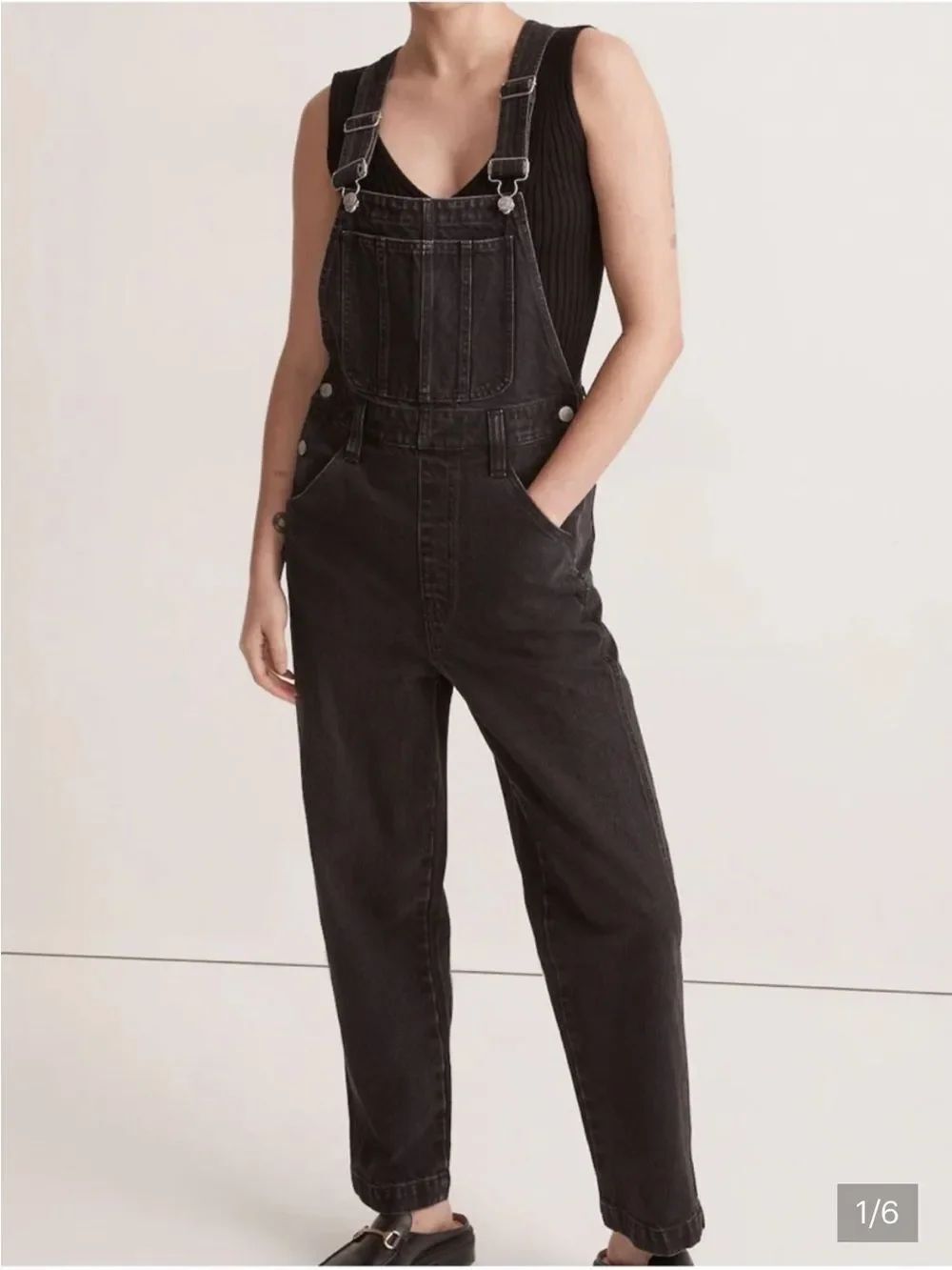 Madewell Straight Leg Overalls in Black sz S